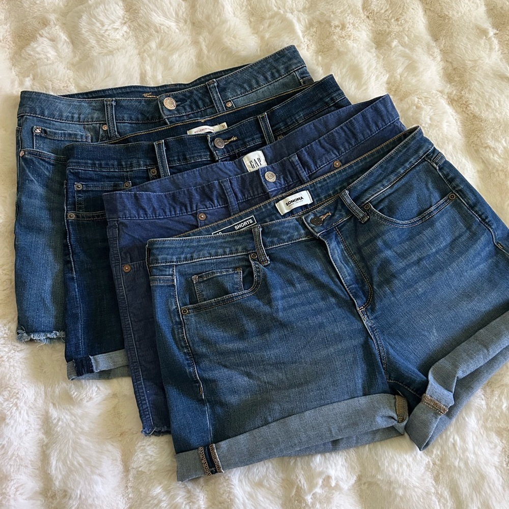 4 Pairs of Womens Jean Shorts